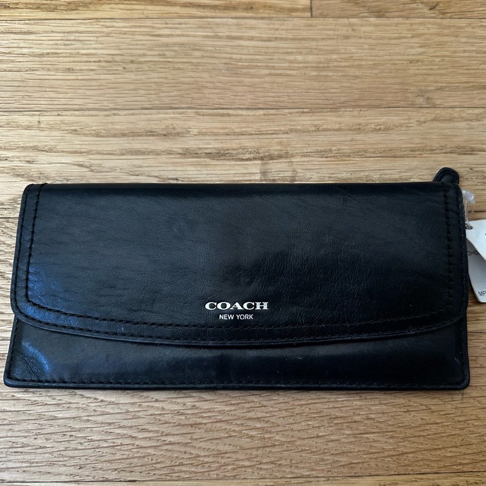 Coach NWT leather wallet